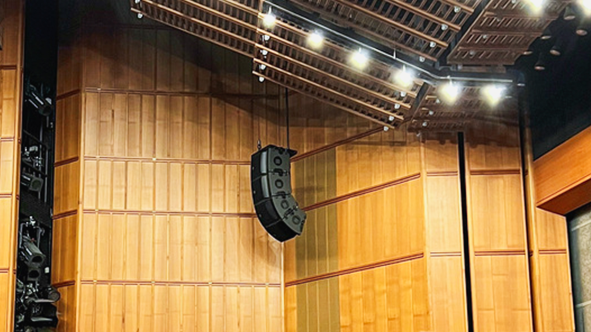 L Acoustics Line Array Beschallung Neumünster